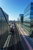 Einfahrt zum Bahnhof Hardbrücke, Zürich (© Buelipix)