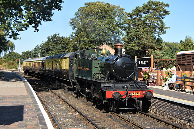 Interval in the sunshine - Arley station.