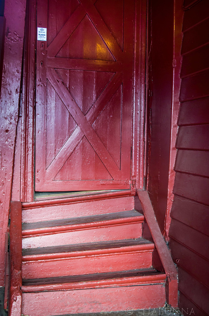 Door frame, Bergen