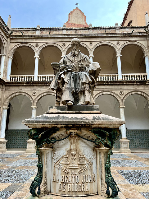 Valencia 2022 – Museum of the Patriarch – Statue of Juan de Ribera