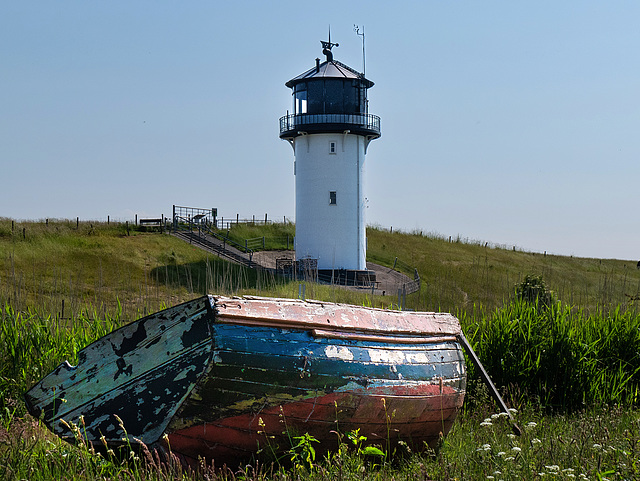 Boots-Wrack und der Leuchtturm "Dicke Berta" - Cuxhaven-Altenbruch (4 x PiP)