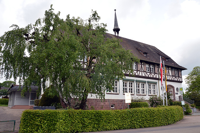 Grundschule und Narrenkeller in Bottenau