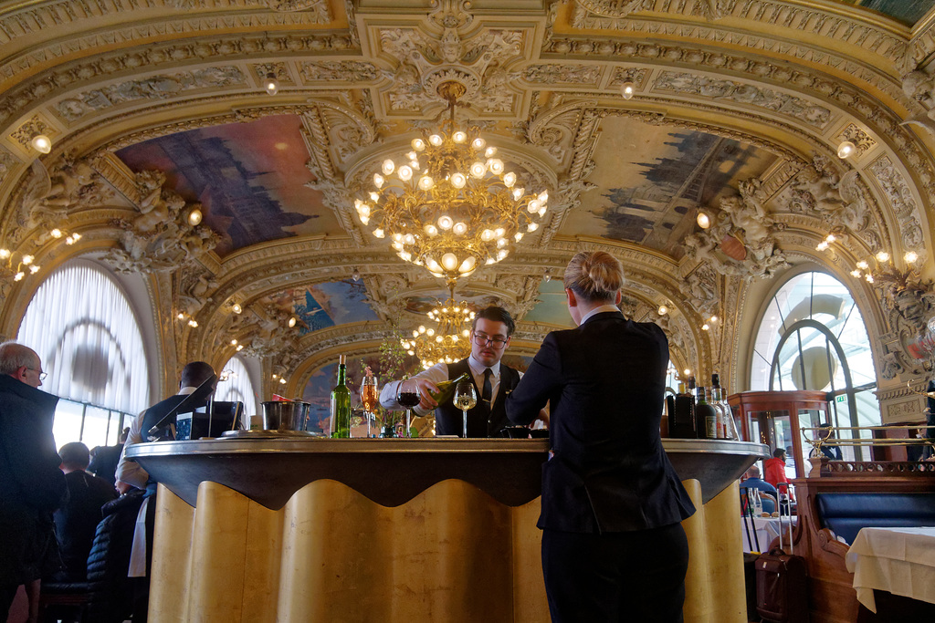 Le bar du Train Bleu