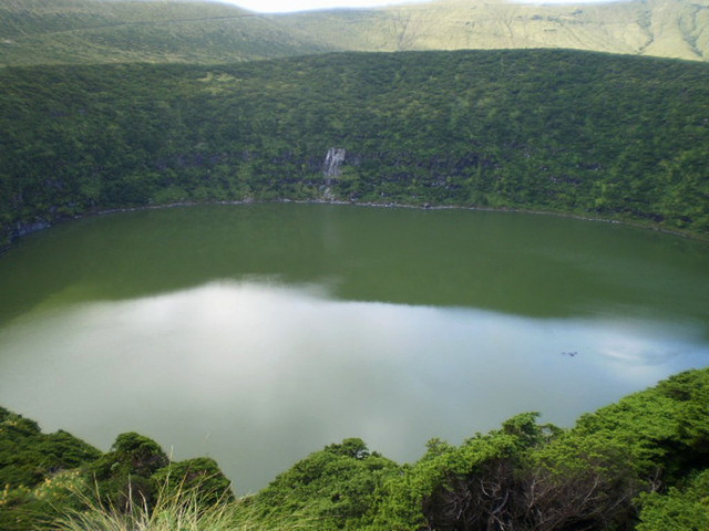 Lagoa Negra (Black Lagoon).