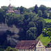 Blick über die untere Altsadt von Fribourg zur Loretokapelle und einem Wehrturm zur Stadt