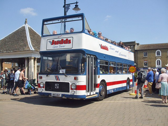 DSCF2065 Judds Coaches BKE 861T- Fenland Busfest - 20 May 2018