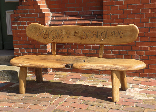 Bank für Maria+Magdalena