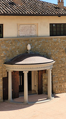 Solomeo, Theater