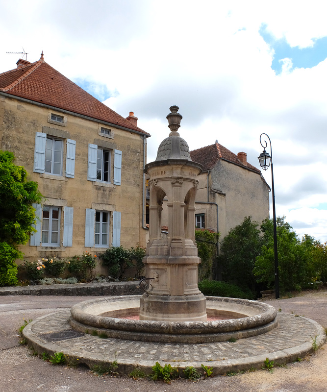 Flavigny sur Ozerain Côte d'or Bourgogne