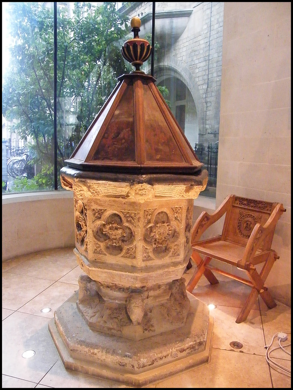 St Aldate's font