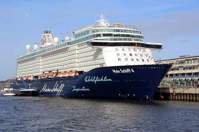 Mein Schiff 4