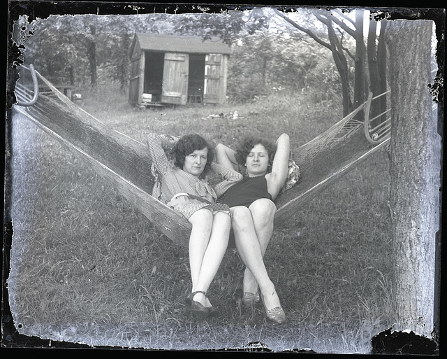 Hammock Ladies