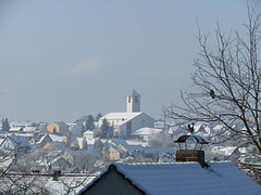 Blick zur Stadtpfarrkirche