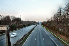 Die A52 von der Brücke Bachstraße aus (Gelsenkirchen-Scholven) / 24.12.2022