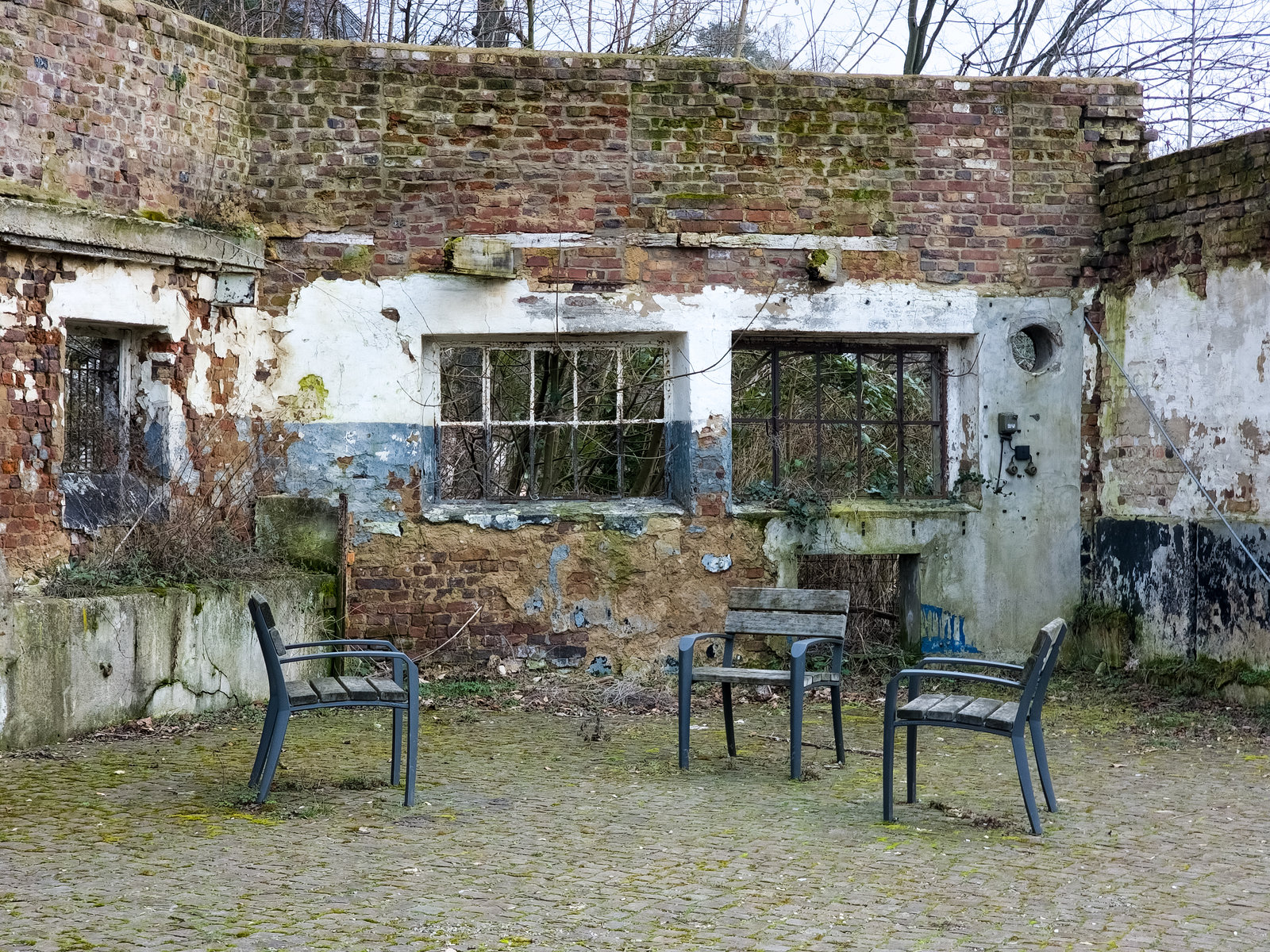 Kerpen an der Erft - Stuhlkreis am Schlosspark