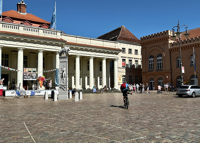 Markthalle  'Neues Gebäude'.