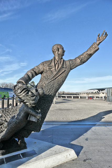 Gare de Lyon-Saint-Exupéry TGV (69). 29 janvier 2025. Statue d'Antoine de Saint-Exupéry.