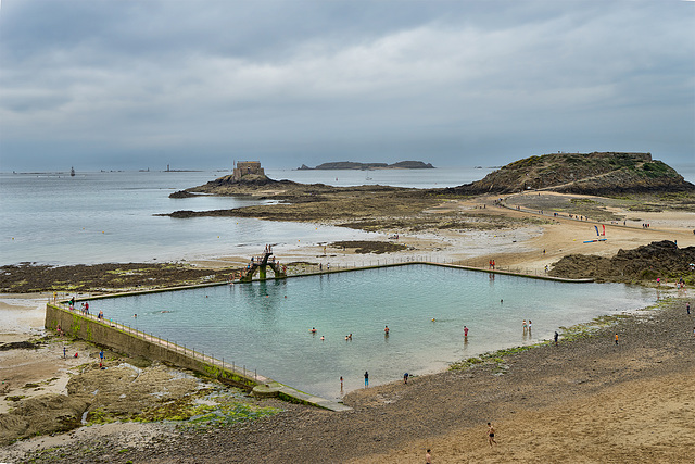 high pool at low tide