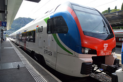 RE80 bereit zur Abfahrt von Lugano nach Milano Centrale