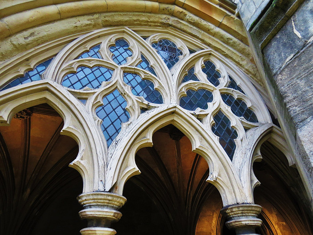 norwich cathedral cloister