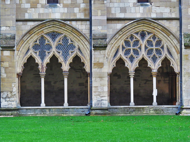 norwich cathedral cloister