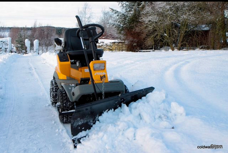 Stiga AWD with snowblade