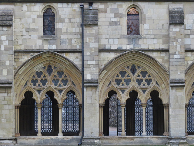 norwich cathedral cloister