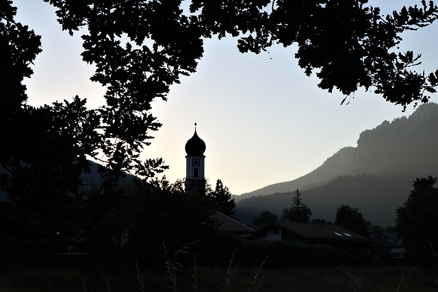 Oberammergau; St. Peter und Paul am Morgen (4) IMG 1246