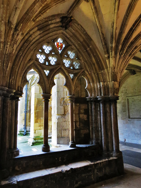 norwich cathedral cloister