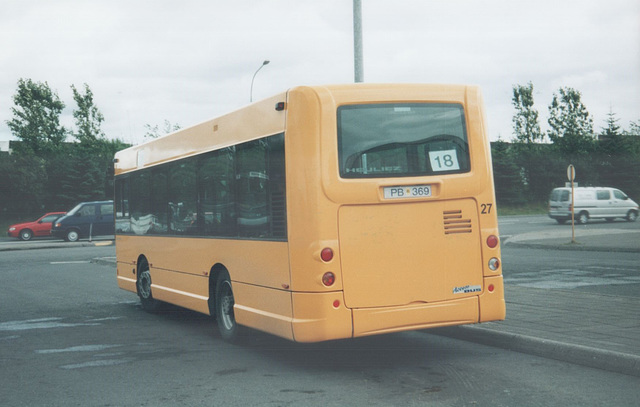 Strætó 27 at Mjódd, Reykjavík - 30 July 2002 (499-07)