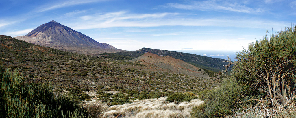 Panorama mit Blick Richtung nach SW zum Pico del Teide. ©UdoSm