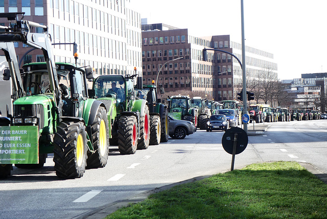 Trecker besetzen die Stadt! (3x PiP)