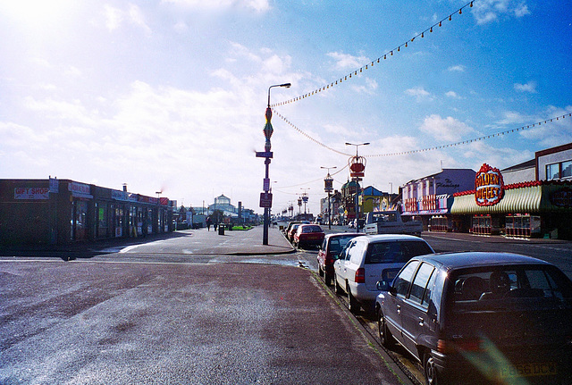 Marine Parade, Great Yarmouth (Scan from October 1998)