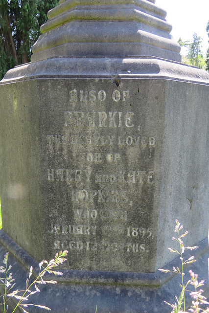 teddington cemetery, london