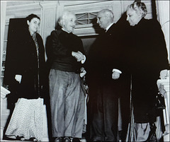 Vijaya Lakshmi Pandit along with Indira Gandhi and Nehru visit Albert Einstein