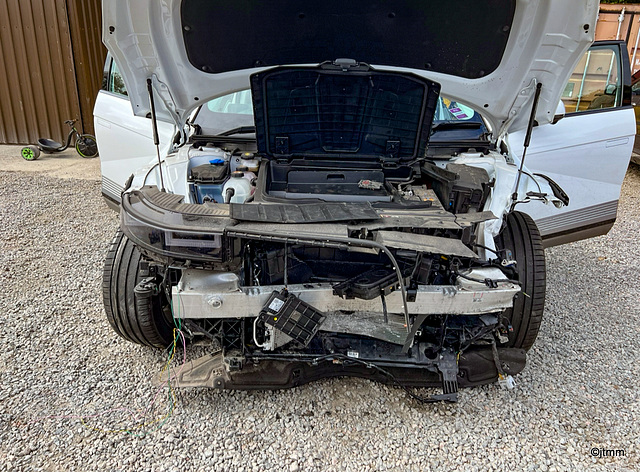 Ioniq 5 Ultimate EV written off in 43 mph collision with stationary vehicle