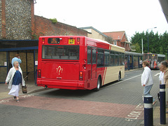DSCN3349 Essex County Buses T75 WWV in Bury St. Edmunds - 2 Sep 2009
