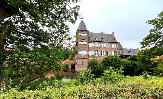 DE - Weilerswist - Burg Kühlseggen