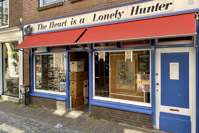 Closed second-hand record store The Lonely Hunter