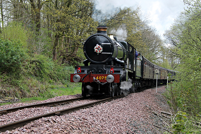 GWR 4073 class Castle 4079 PENDENNIS CASTLE at Summerseat with the 13.43 Heywood - Rawtenstall ELR 27th April 2024.