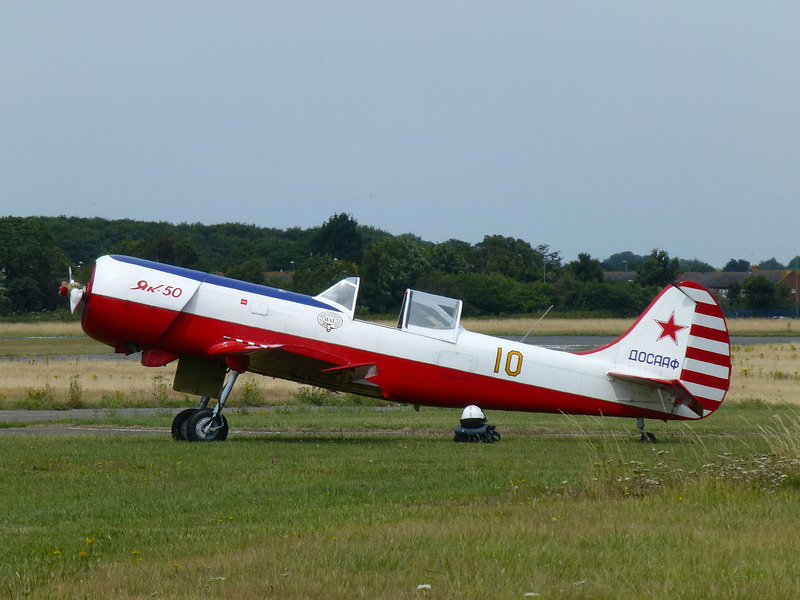 G-BTZB at Lee on Solent - 2 August 2015