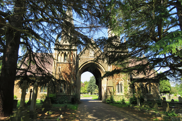 teddington cemetery, london