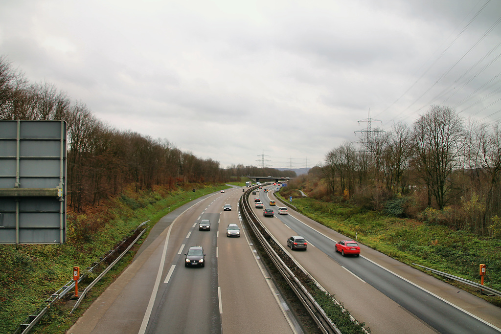Die A43 von der Brücke Universitätsstraße aus (Witten-Heven) / 7.12.2019