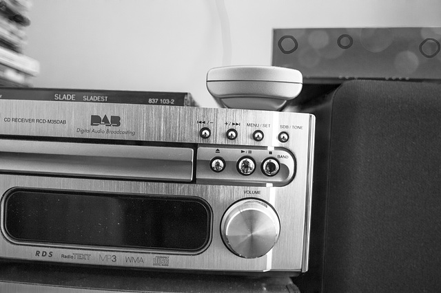 Hi-Fi B&W