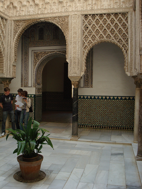 Patio de las Muñecas