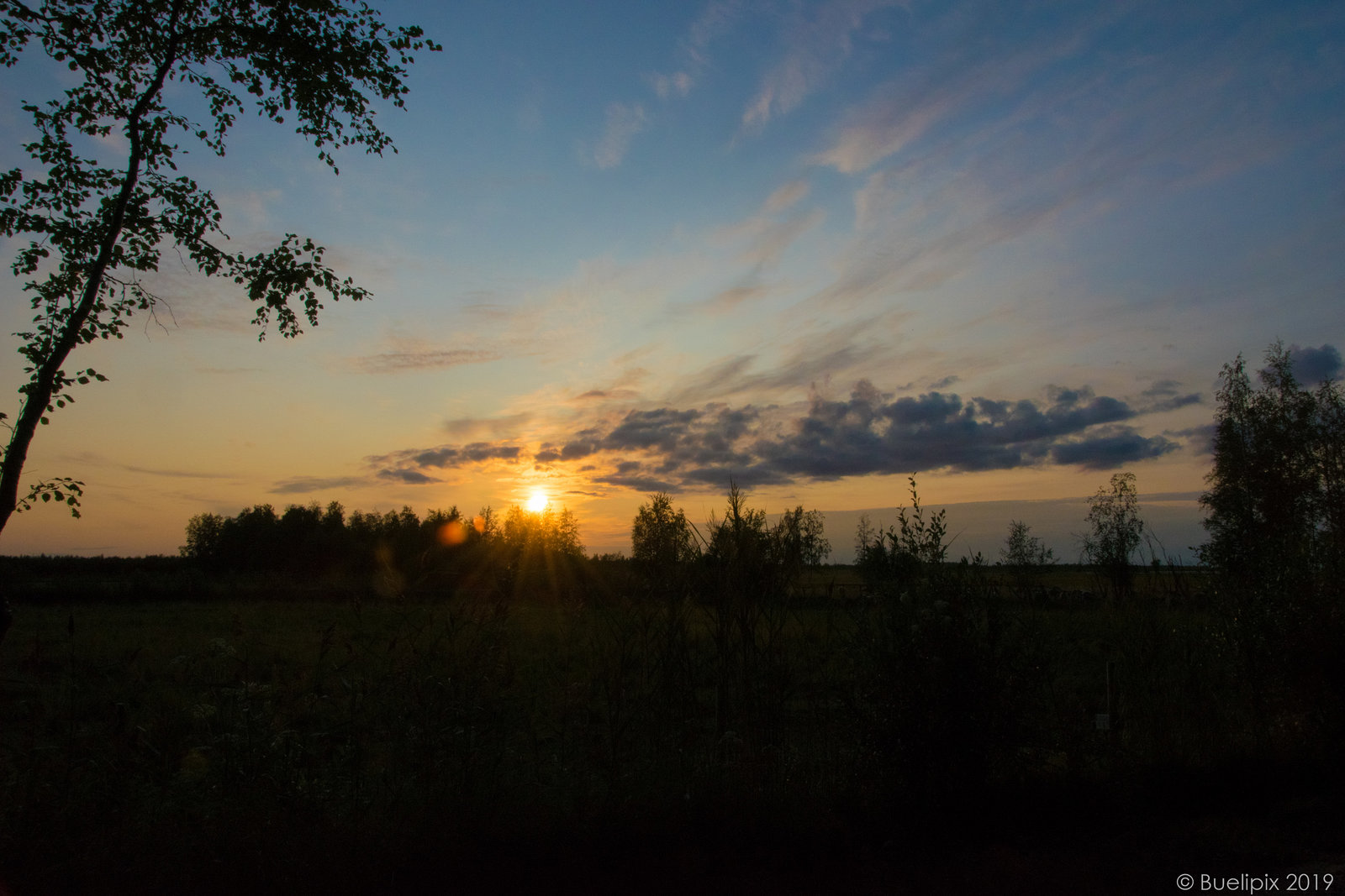 Sonnenuntergang im Naturschutzgebiet Liminganlahti (© Buelipix)