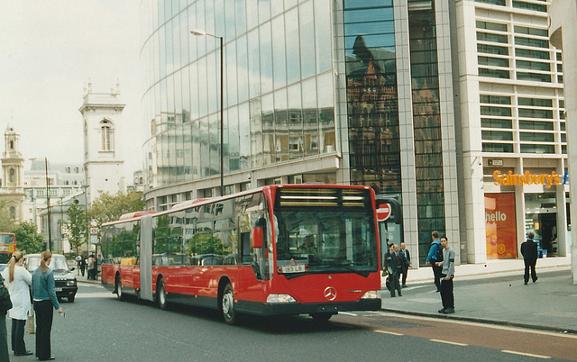 London Citaro artic on trade plates - 25 Apr 2002 London Citaro artic on trade plates - 25 Apr 2002