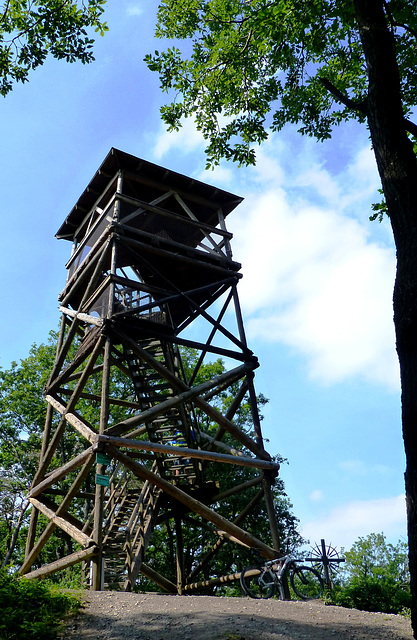 Aussichtsturm auf dem Steinthalskopf