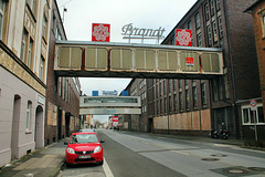 Zwiebackfabrik Brandt, Brücken über der Enneper Straße (Hagen-Westerbauer) / 26.02.2017