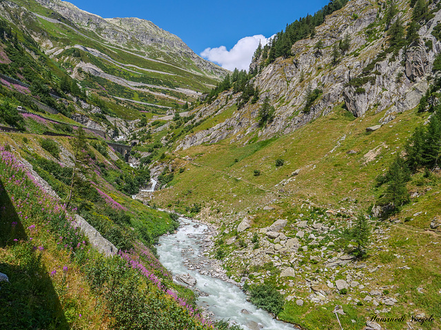 Die Rhone kurz nach Gletsch im Kanton Wallis